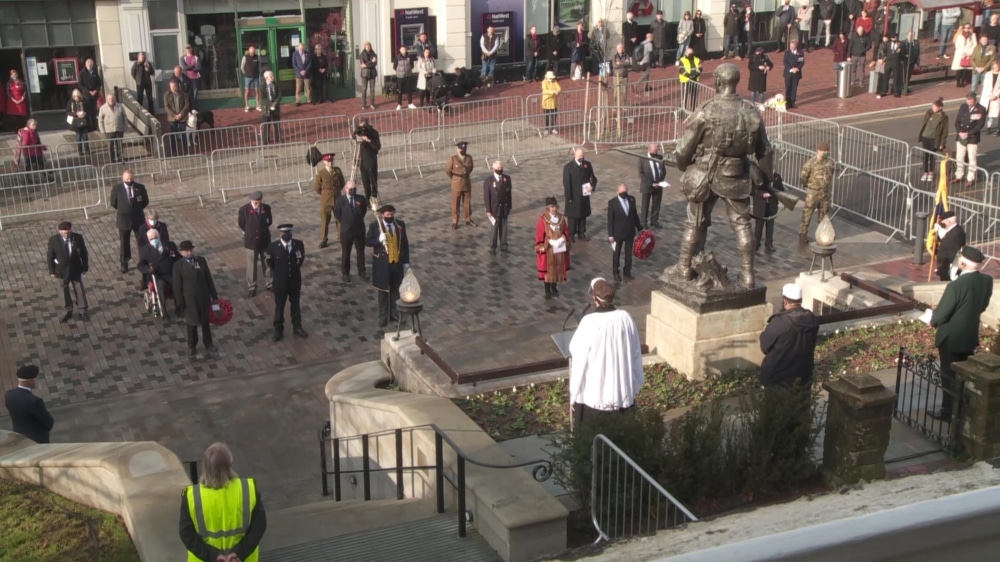 Town pays tribute to the fallen in poignant Remembrance service